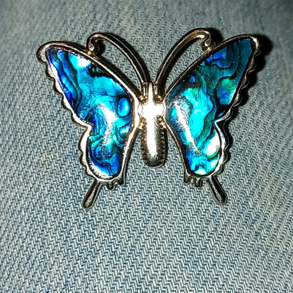 VINTAGE NZ PAUA BUTTERFLY BROOCH